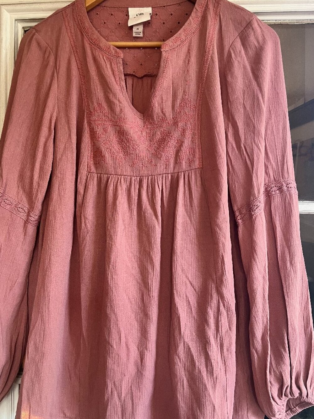 Knox Rose Womens Medium Mauve Boho Flowy Tunic Balloon Sleeve Embordered Vneck